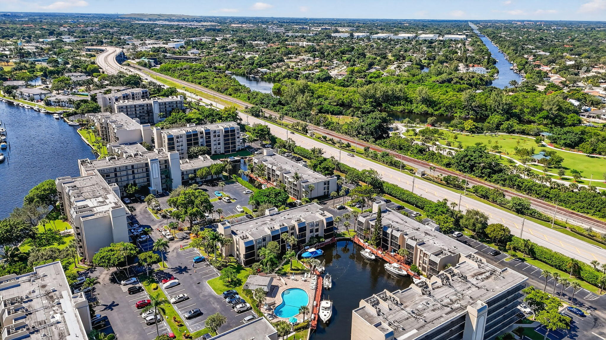 11 Royal Palm Way, Unit 3040 Boca Raton, FL 33432 - Photo 46 of 68 42-web-or-mls-DJI_20250314044918_0690_D_