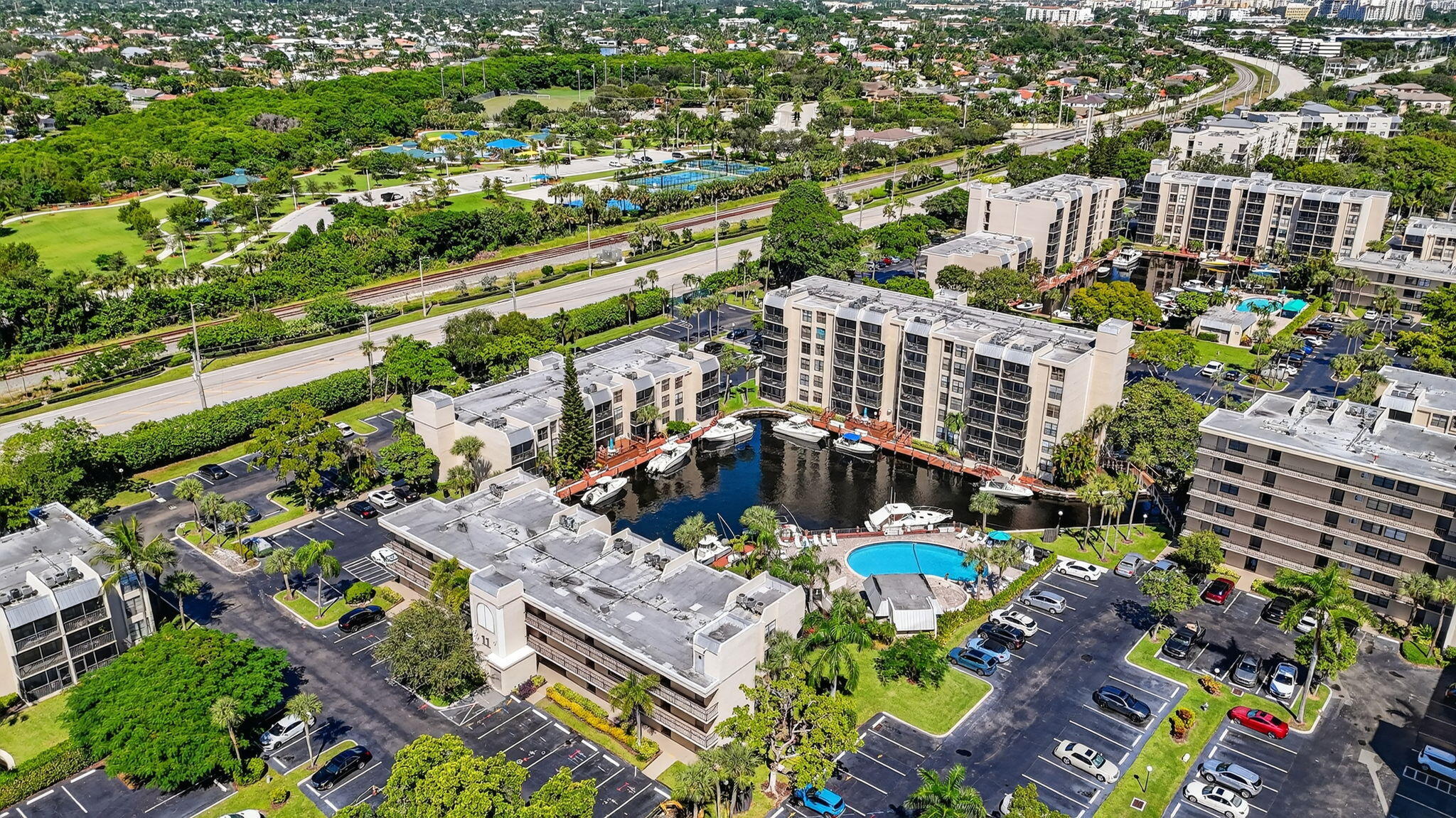 11 Royal Palm Way, Unit 3040 Boca Raton, FL 33432 - Photo 54 of 68 50-web-or-mls-DJI_20250314045043_0729_D_