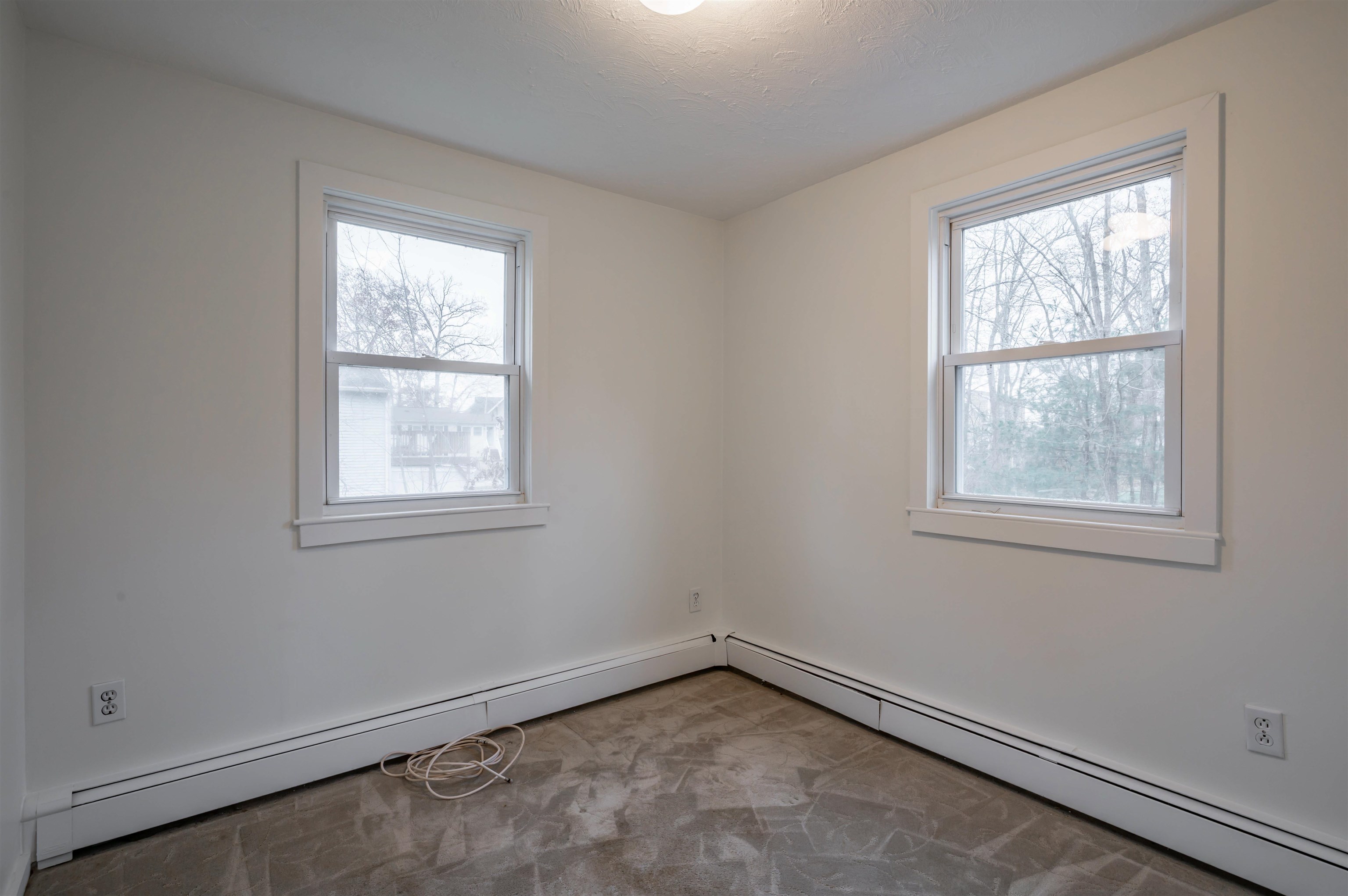 5 Betty Lane Salem, NH 03079 - Photo 25 of 36