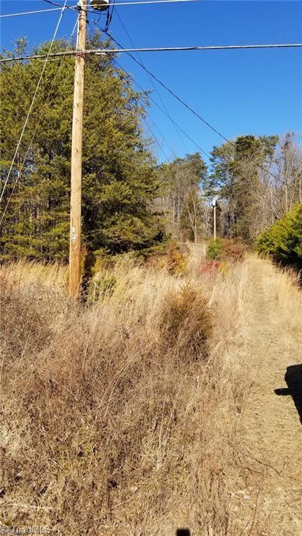 6629 Reynolda Road Pfafftown, NC 27040 - Photo 2 of 3 Gallery Image 2