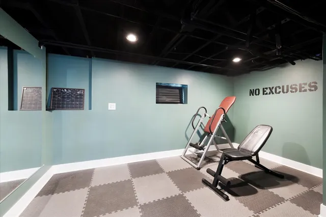 $679,500 | 272 North Willow Road, Elmhurst, IL 60126