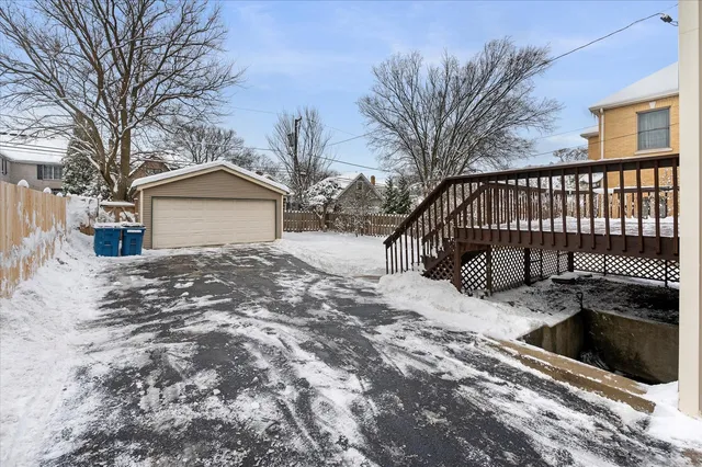 $679,500 | 272 North Willow Road, Elmhurst, IL 60126