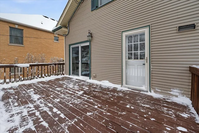 $679,500 | 272 North Willow Road, Elmhurst, IL 60126