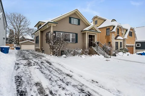 $679,500 | 272 North Willow Road, Elmhurst, IL 60126