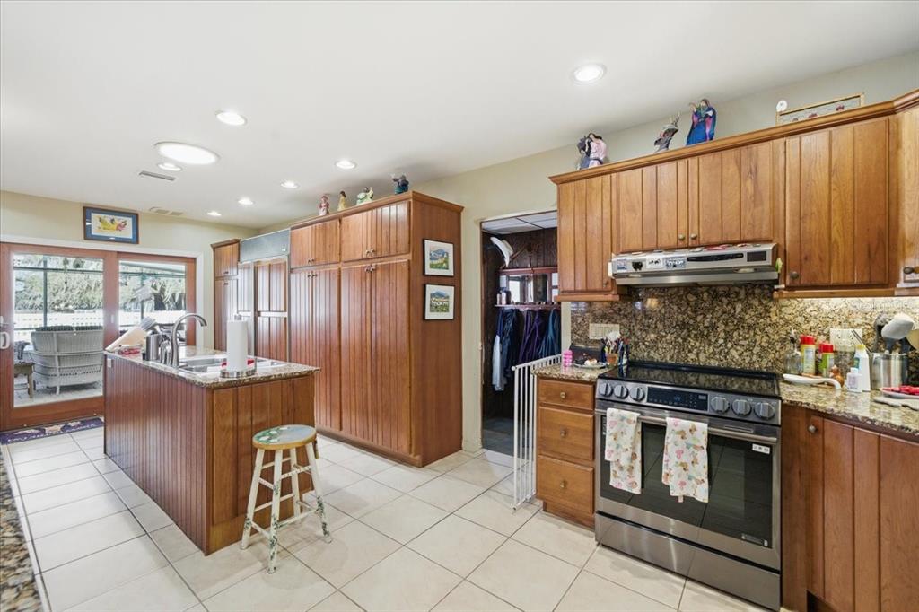 9449 Roberts Road Odessa, FL 33556 - Photo 15 of 68