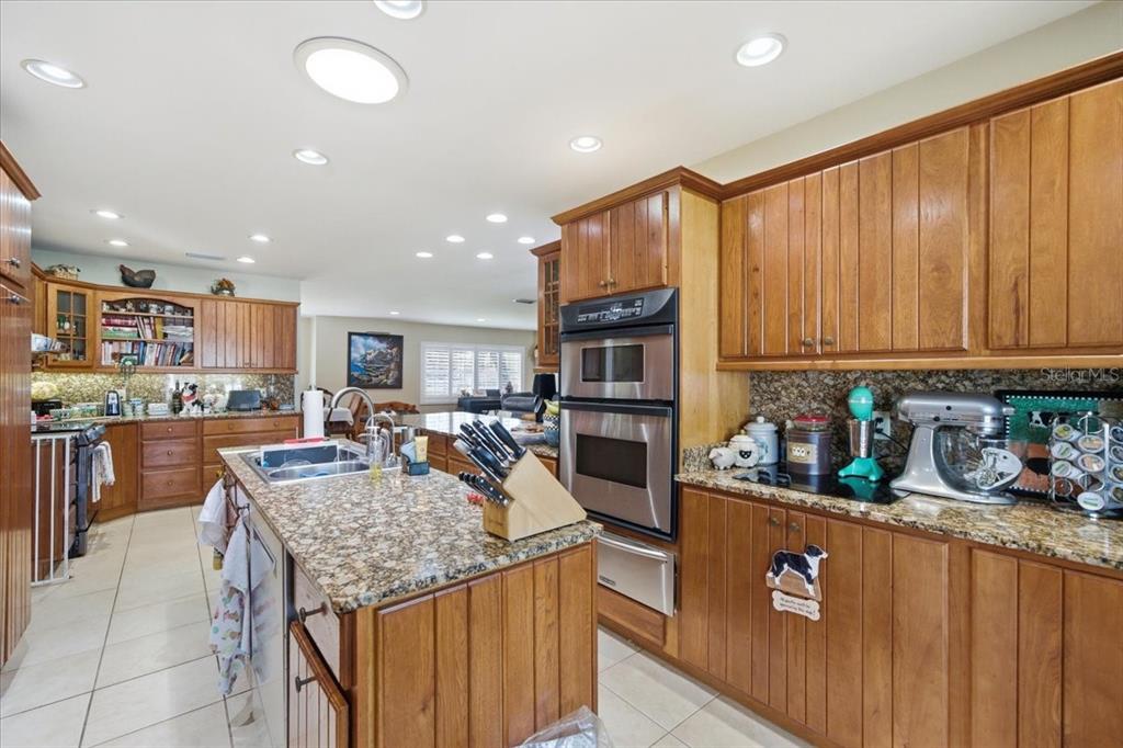 9449 Roberts Road Odessa, FL 33556 - Photo 19 of 68