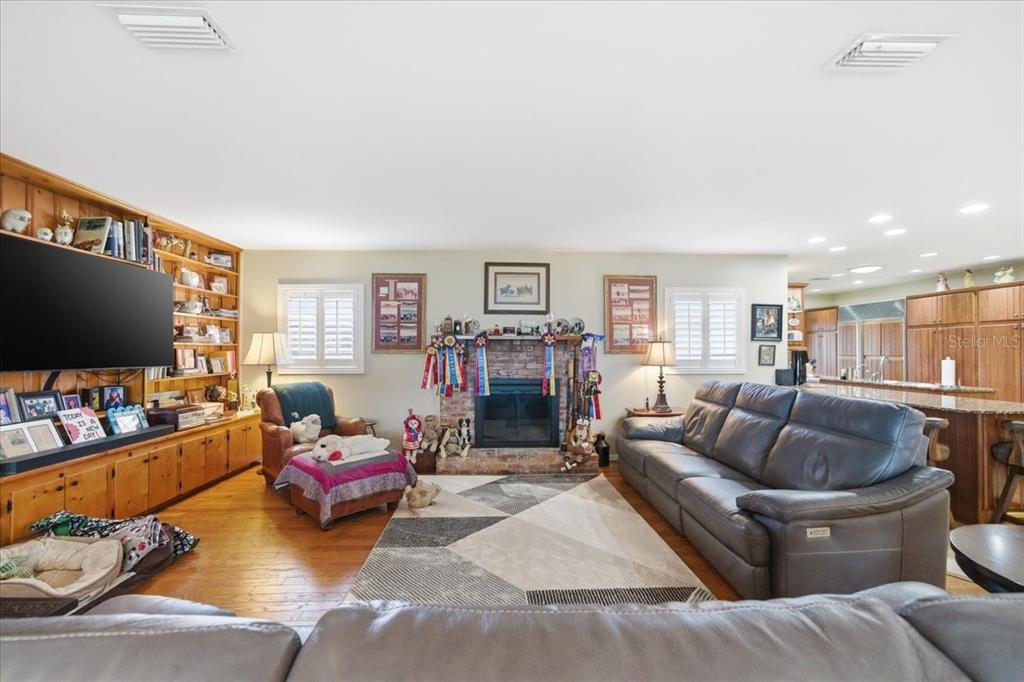 9449 Roberts Road Odessa, FL 33556 - Photo 2 of 68