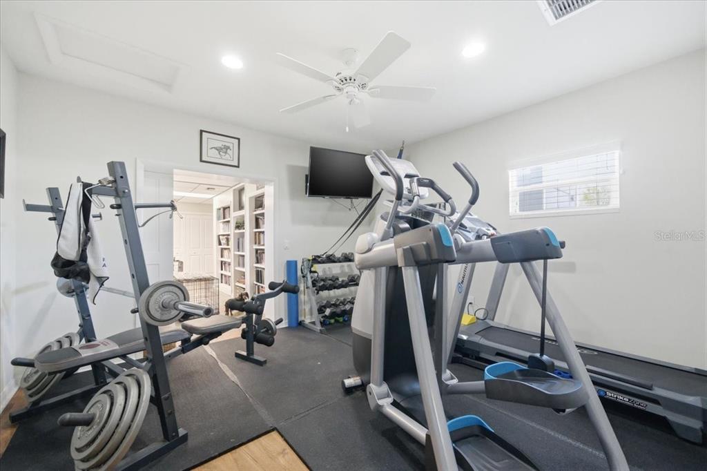 9449 Roberts Road Odessa, FL 33556 - Photo 35 of 68