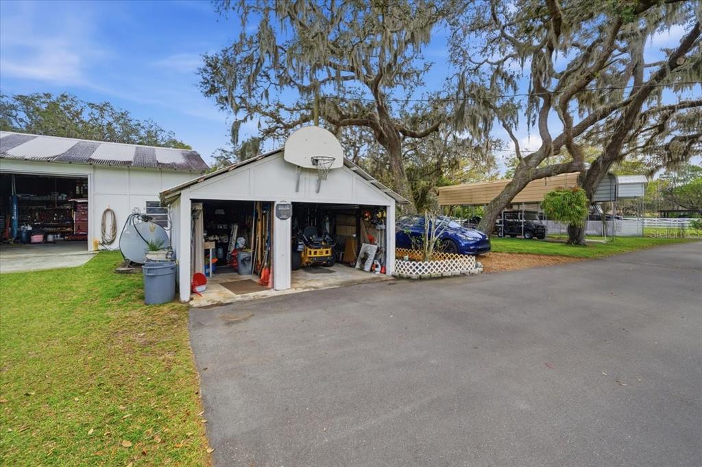 9449 Roberts Road Odessa, FL 33556 - Photo 49 of 68