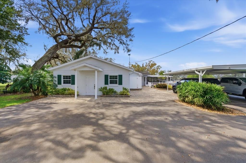 9449 Roberts Road Odessa, FL 33556 - Photo 7 of 68