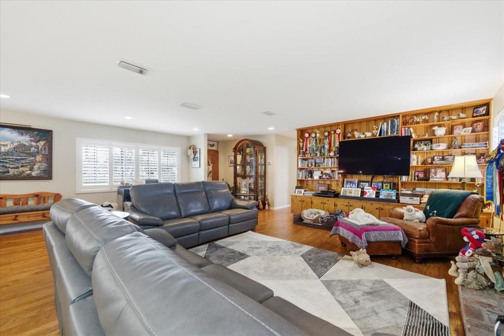 9449 Roberts Road Odessa, FL 33556 - Photo 9 of 68