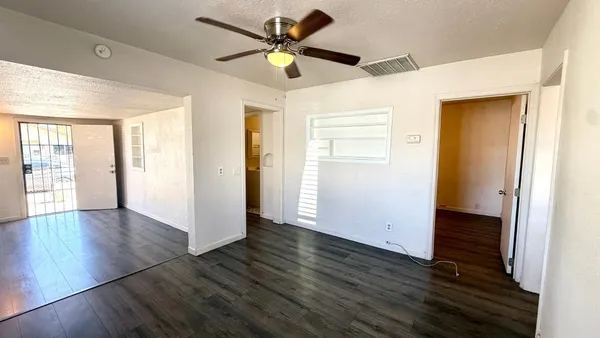 $1,450 | 5547 West Gardenia Avenue, Glendale, AZ 85301
