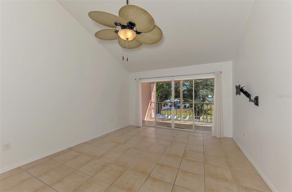 458 Cerromar Road, Unit 484 Venice, FL 34293 - Photo 14 of 38