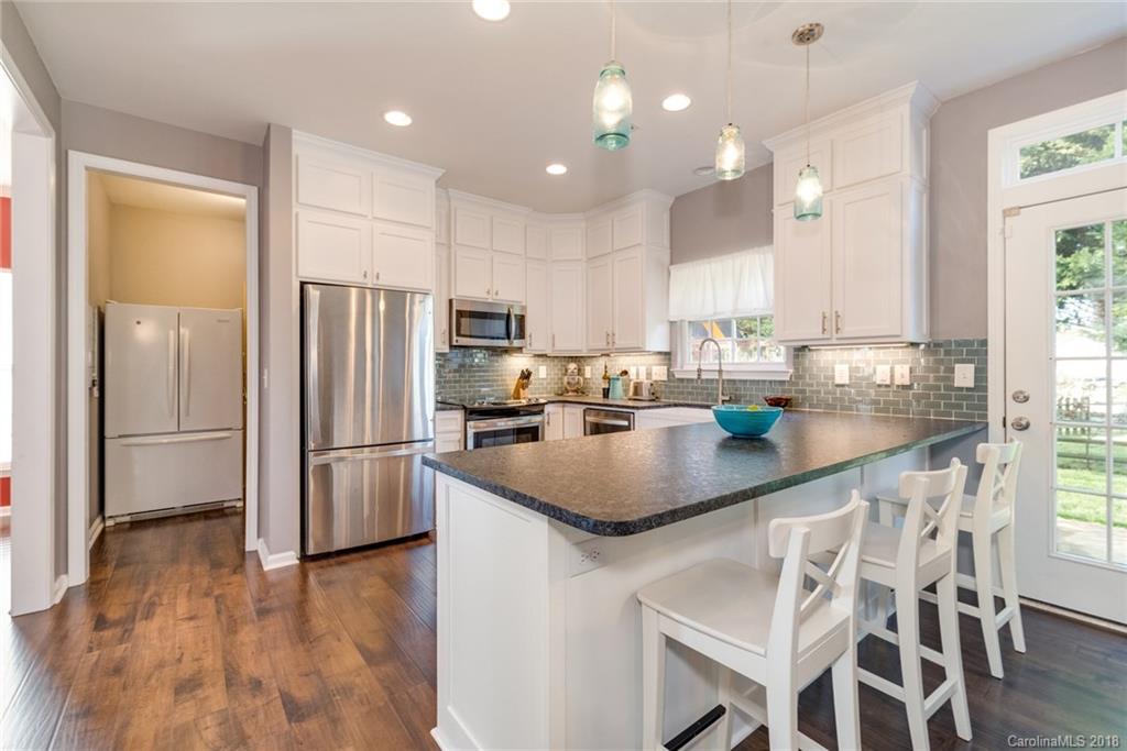 628 Eaton Court Fort Mill, SC 29708 - Photo 4 of 21 Gallery Image 4