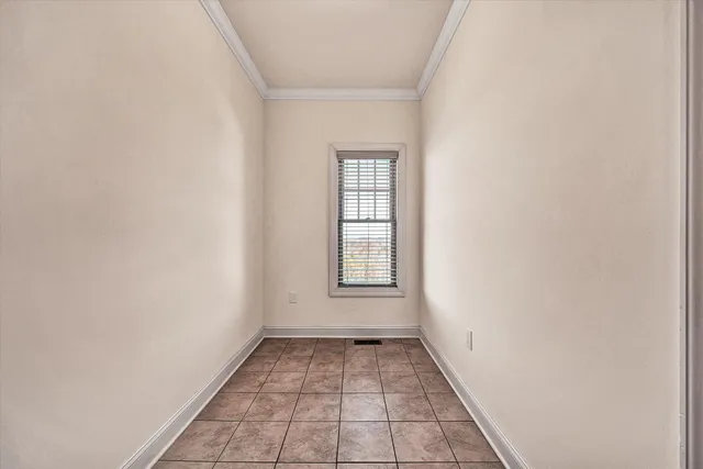 a view of empty room with window