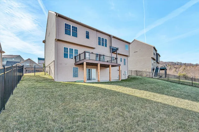 $670,000 | 6982 Linn Cove Court, Roanoke, VA 24018