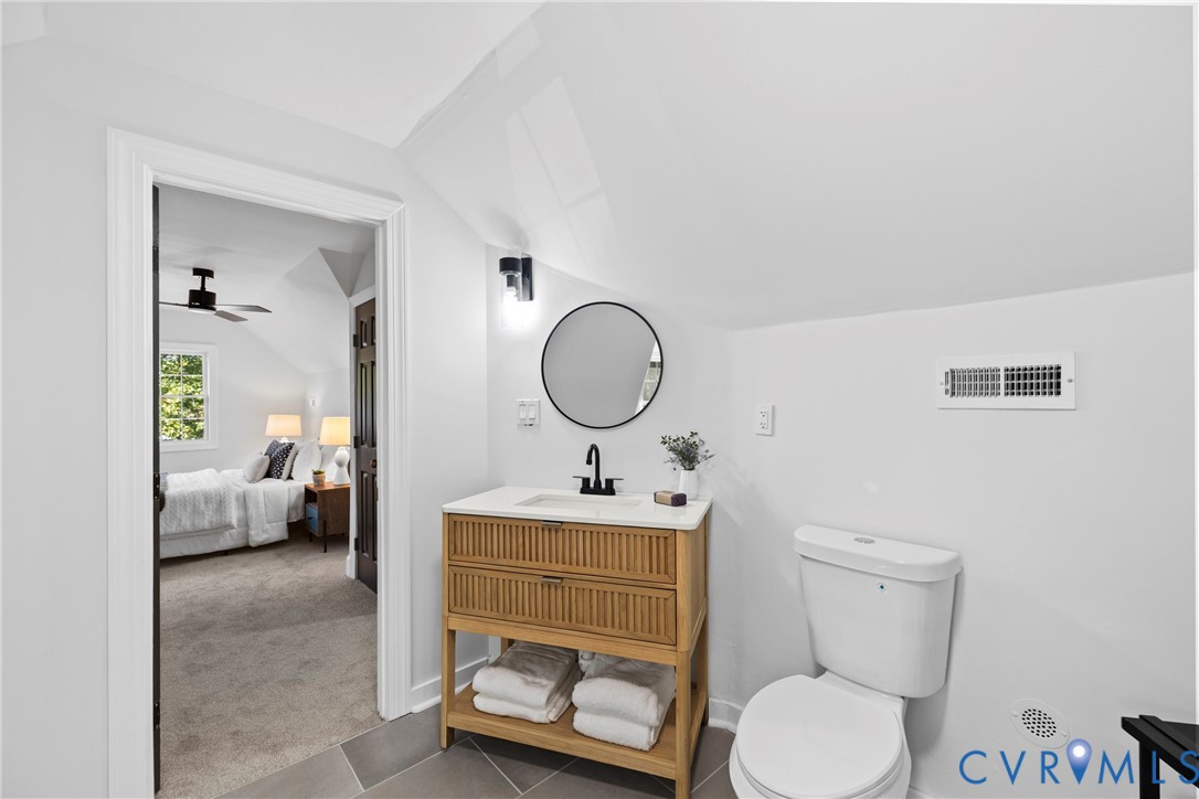 821 Fort Lee Road Petersburg, VA 23803 - Photo 29 of 45 Modern vanity with integrated storage, circular mi