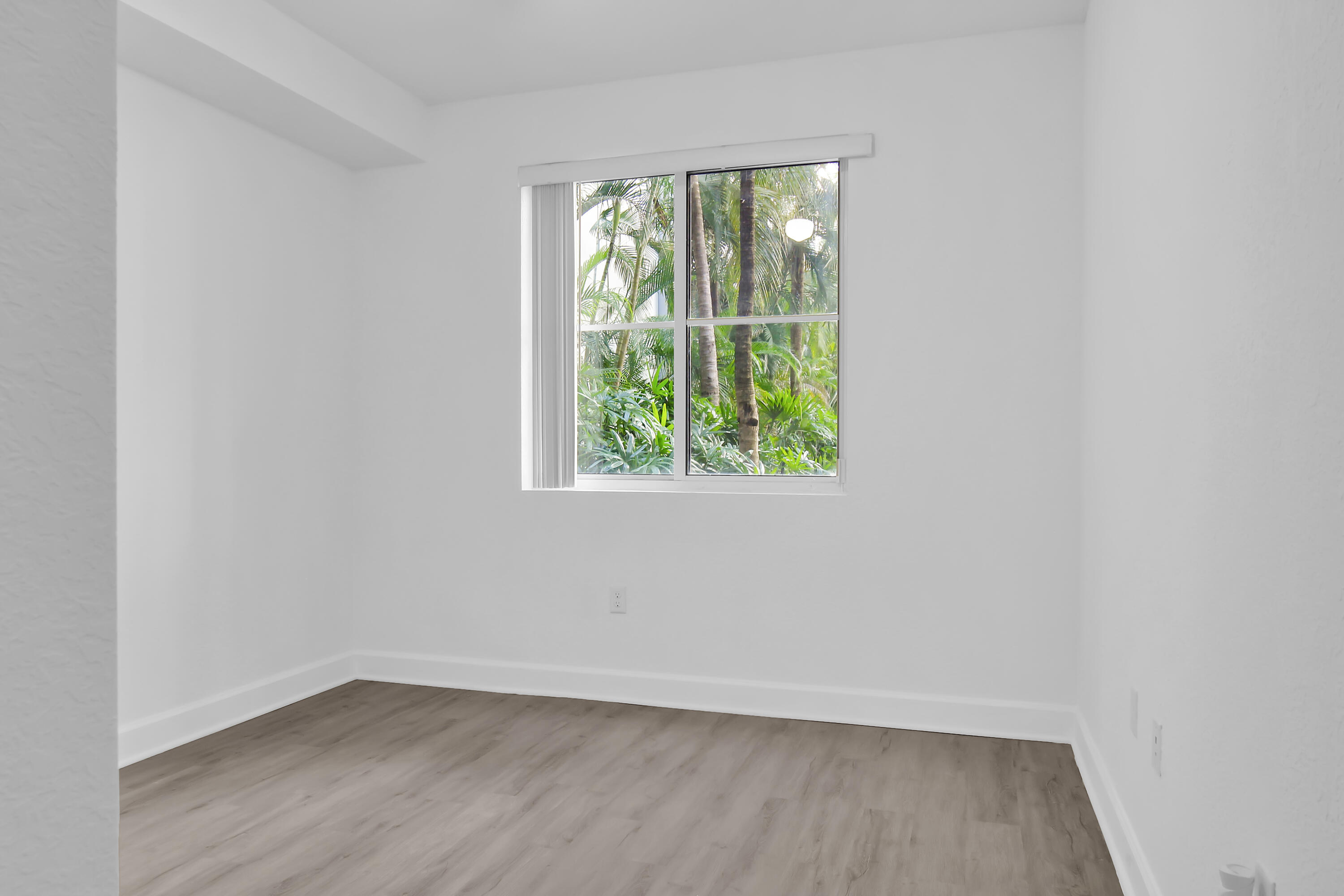 1660 Renaissance Commons Boulevard, Unit 2122 Boynton Beach, FL 33426 - Photo 27 of 38 _MG_2426