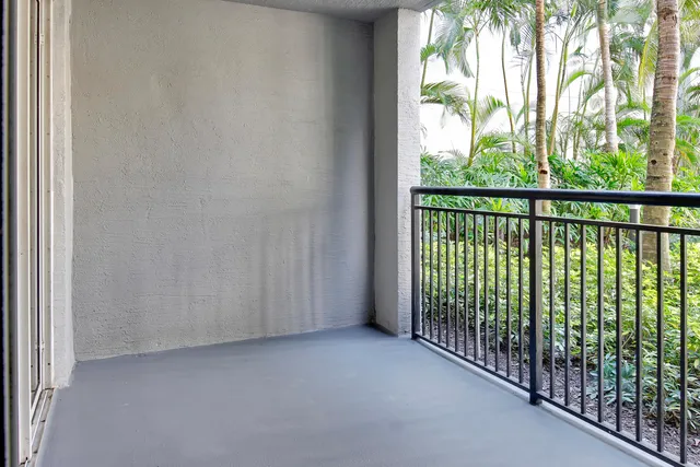 $239,000 | 1660 Renaissance Commons Boulevard, Unit 2122, Boynton Beach, FL 33426