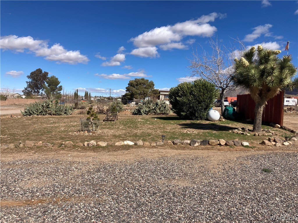 3460 Bouse Road Golden Valley, AZ 86413 - Photo 77 of 79 a view of a yard