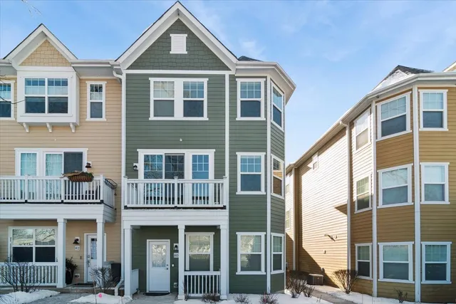 $460,000 | 80 Lakeview Place, Unit A, Lake Zurich, IL 60047