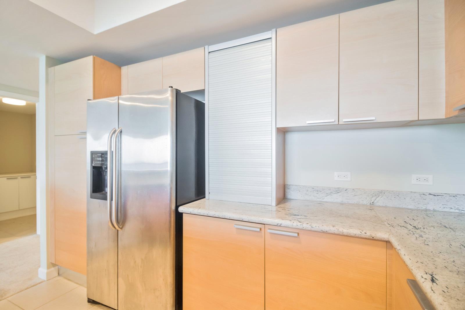 2640 Lake Shore Drive, Unit 2115 Riviera Beach, FL 33404 - Photo 4 of 16 4. 14_2640LakeShoreDr211513_mls