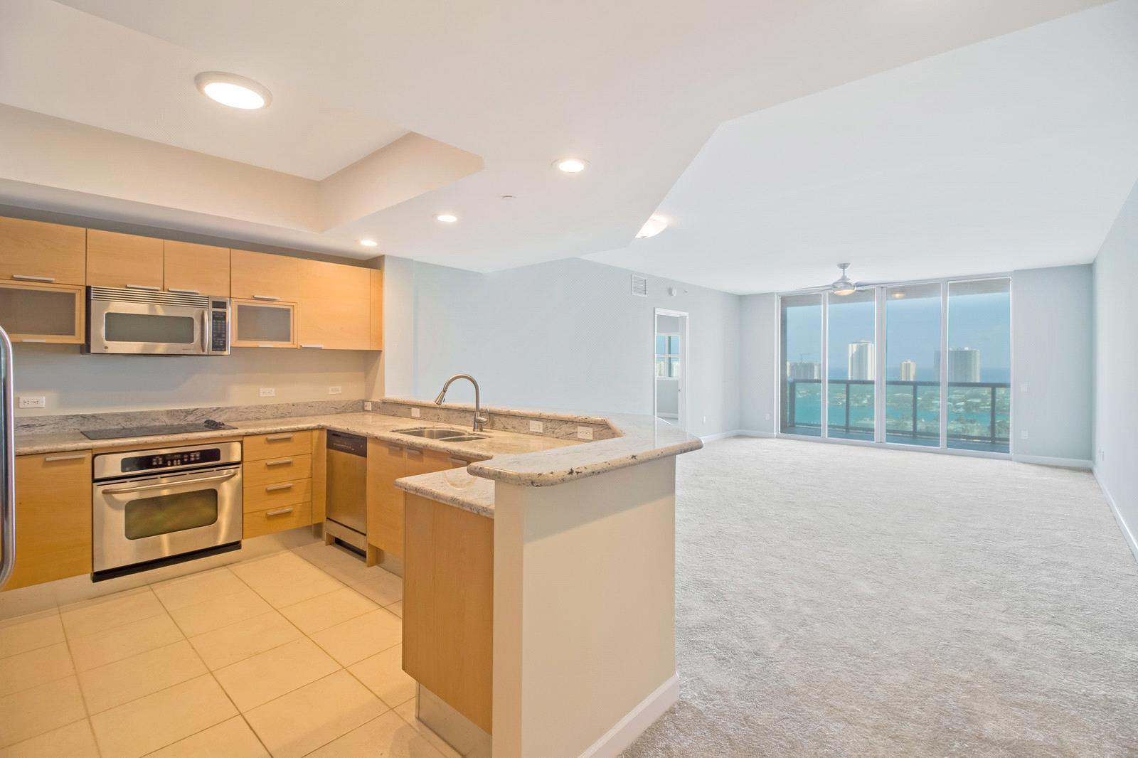 2640 Lake Shore Drive, Unit 2115 Riviera Beach, FL 33404 - Photo 10 of 16 10. 20_2640LakeShoreDr211519_mls