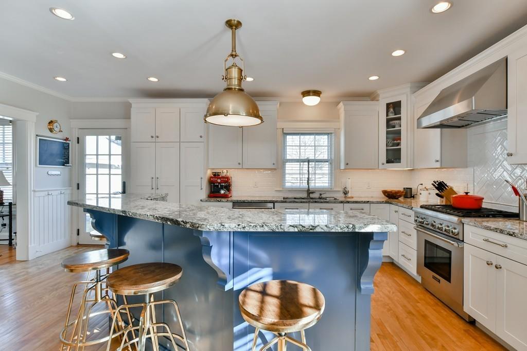 195 Aspen Road Swampscott, MA 01907 - Photo 7 of 31