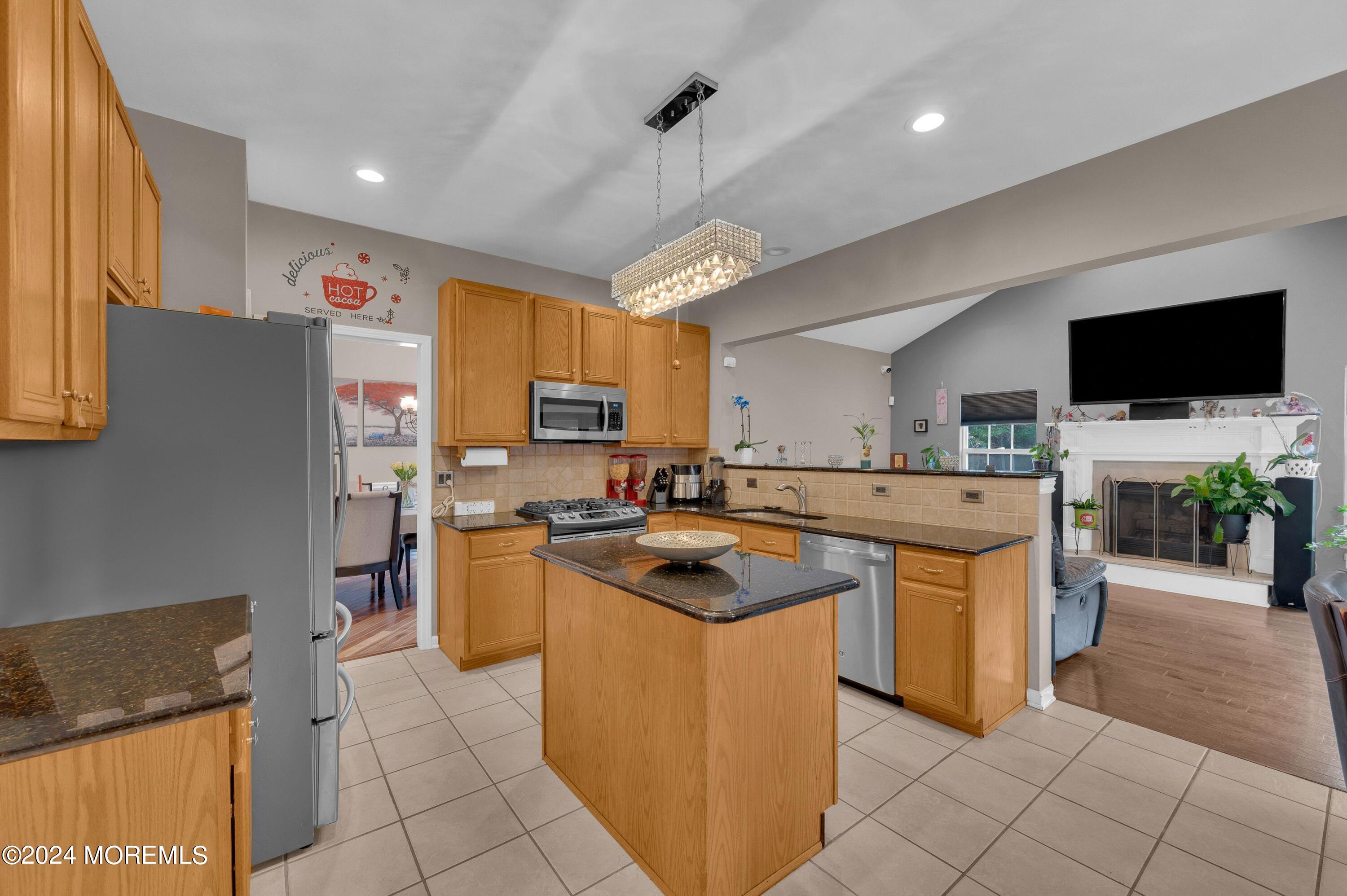 28 Goldfinch Road Jackson, NJ 08527 - Photo 11 of 53 kit6