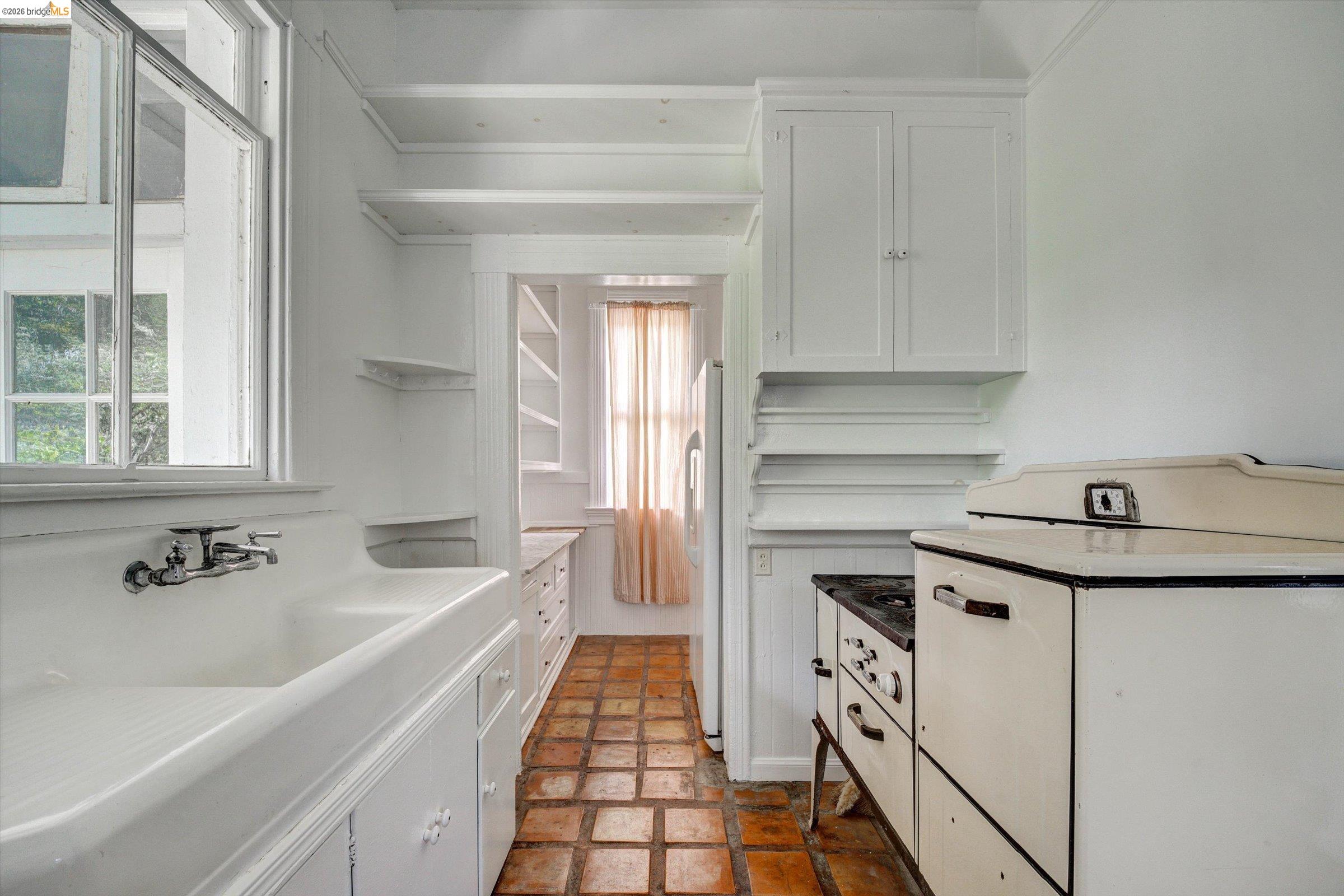 2009 Berkeley Way Berkeley, CA 94704 - Photo 24 of 39