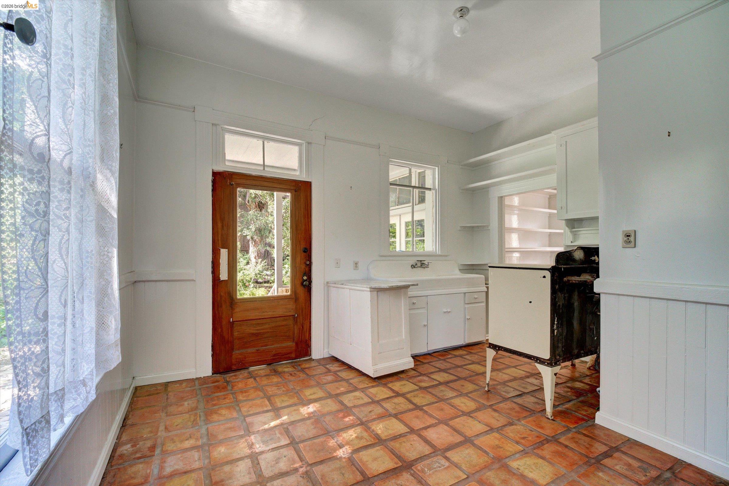 2009 Berkeley Way Berkeley, CA 94704 - Photo 26 of 39