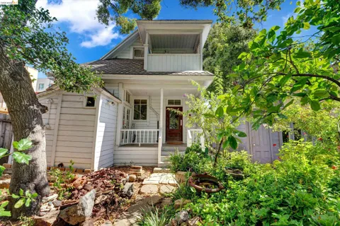 $895,000 | 2009 Berkeley Way, Berkeley, CA 94704