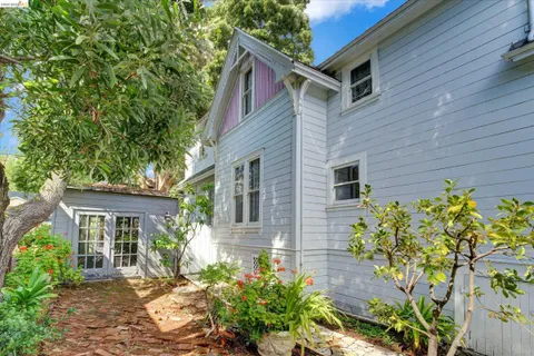 $895,000 | 2009 Berkeley Way, Berkeley, CA 94704