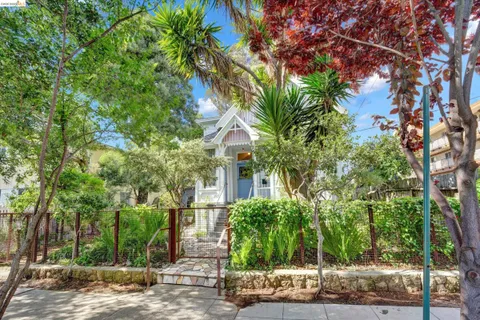 $895,000 | 2009 Berkeley Way, Berkeley, CA 94704