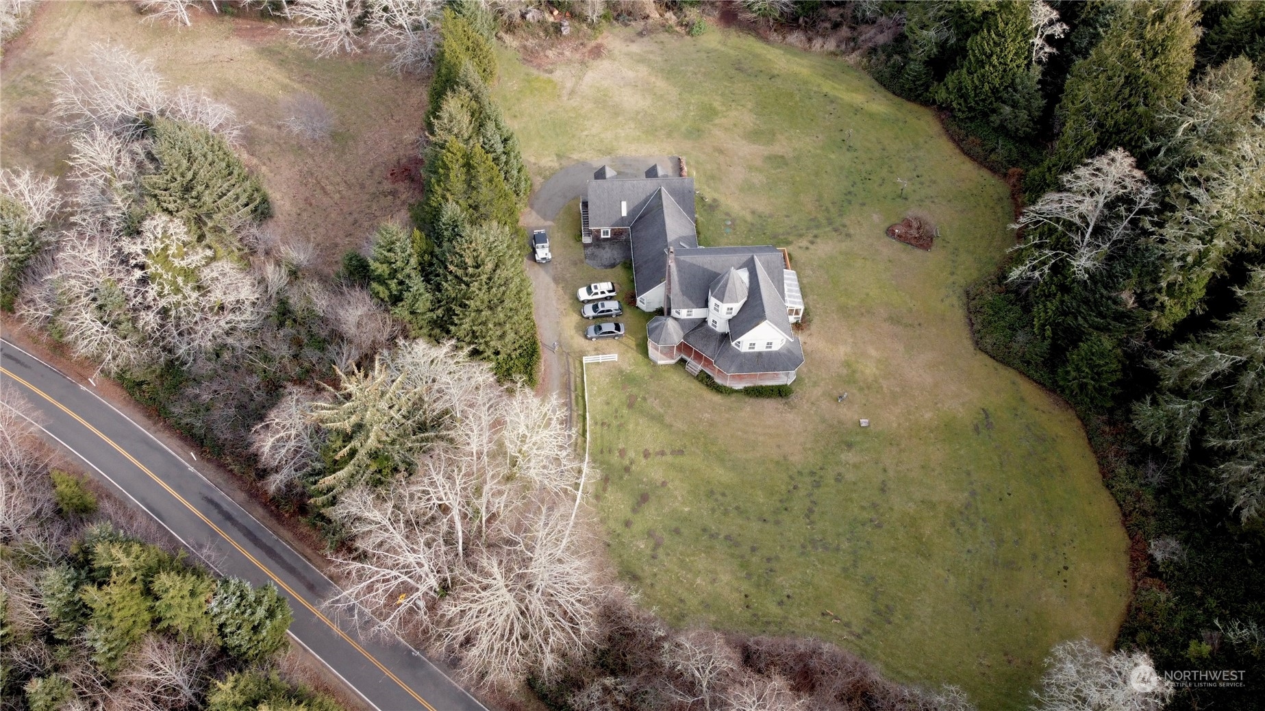 36808 Stackpole Road Oysterville, WA 98641 - Photo 37 of 40 a view of a interior of the house