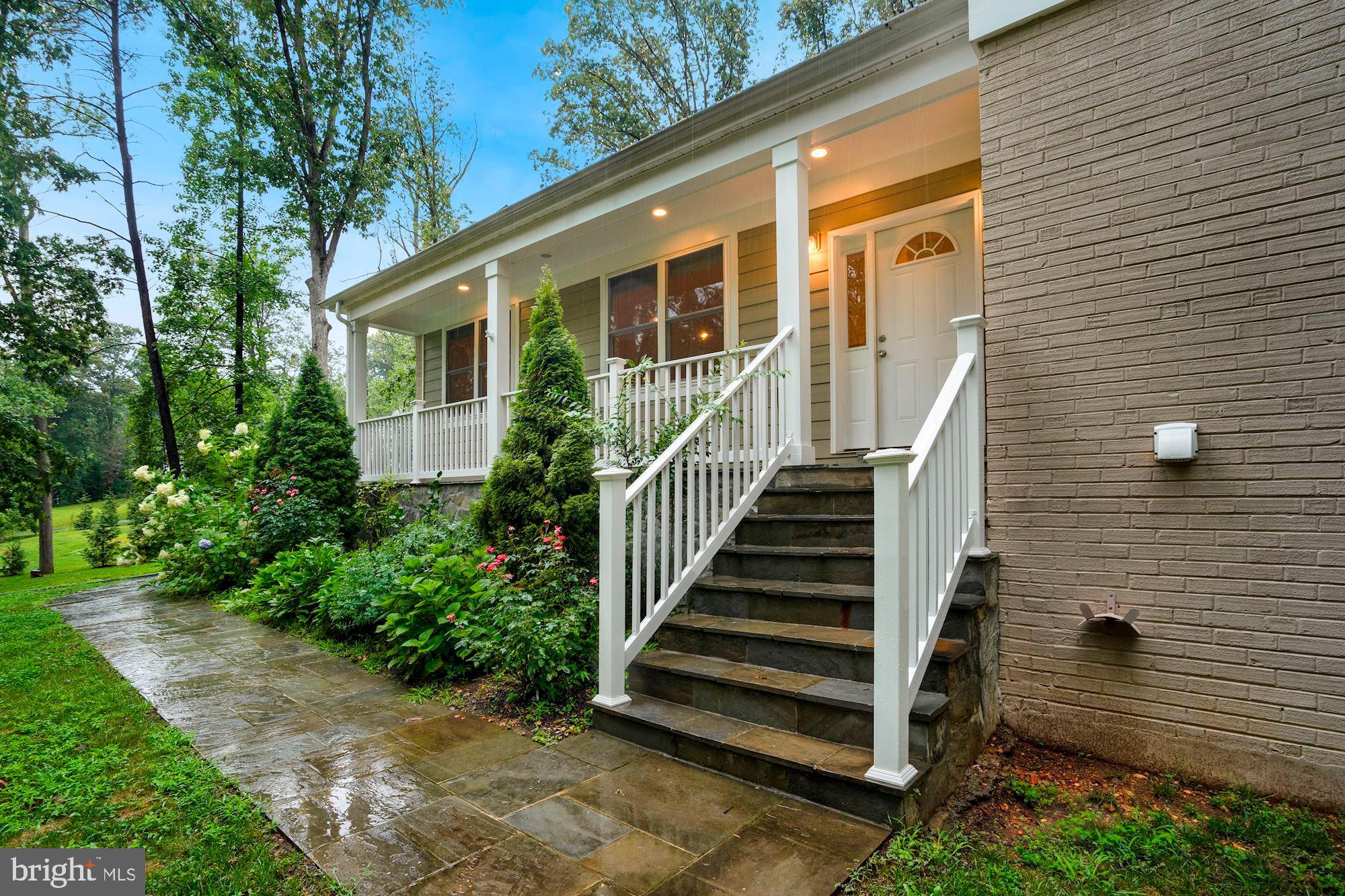 7307 Calamo Street Springfield, VA 22150 - Photo 4 of 45 Gallery Image 4