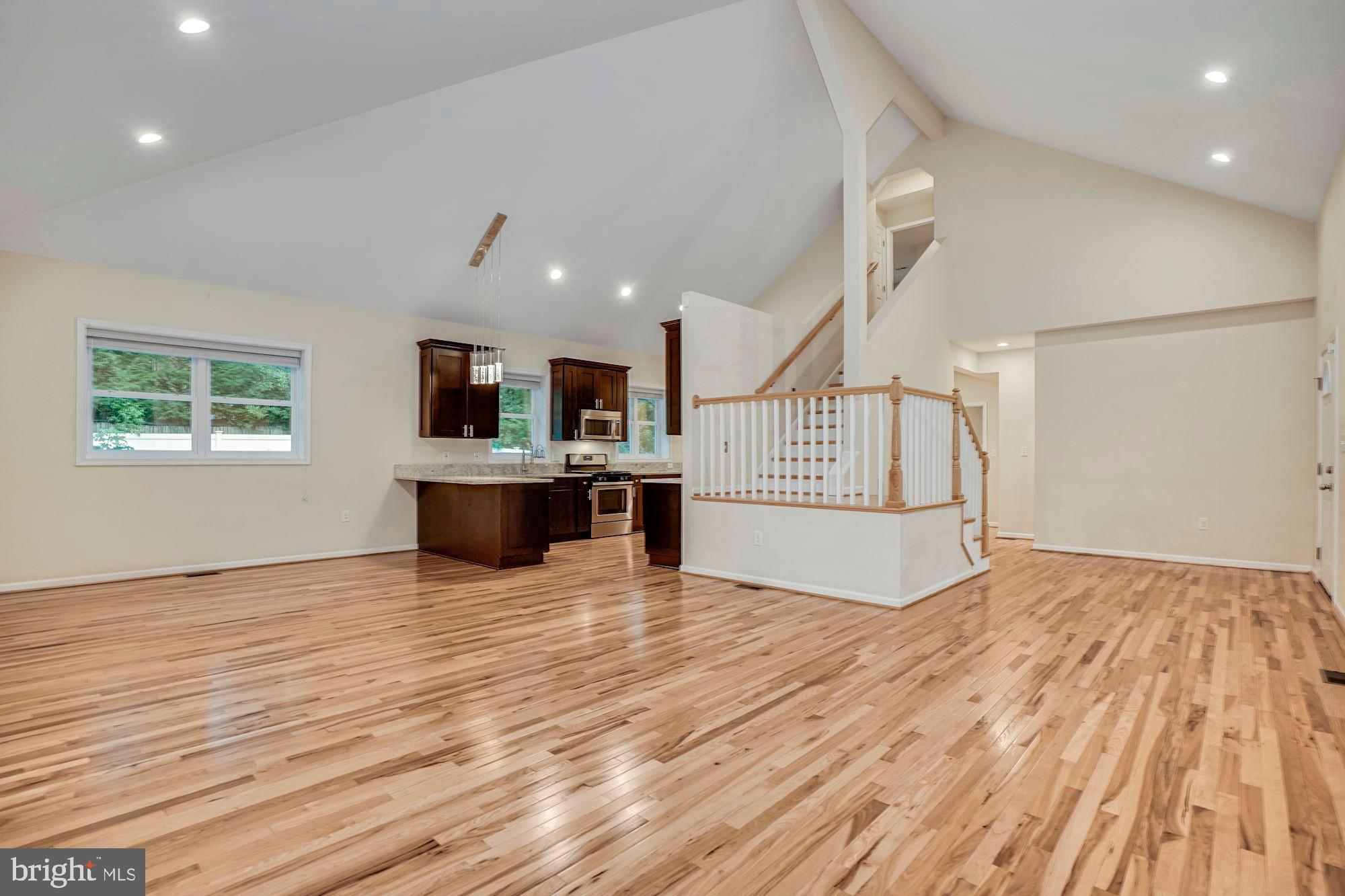 7307 Calamo Street Springfield, VA 22150 - Photo 9 of 45 Gallery Image 9