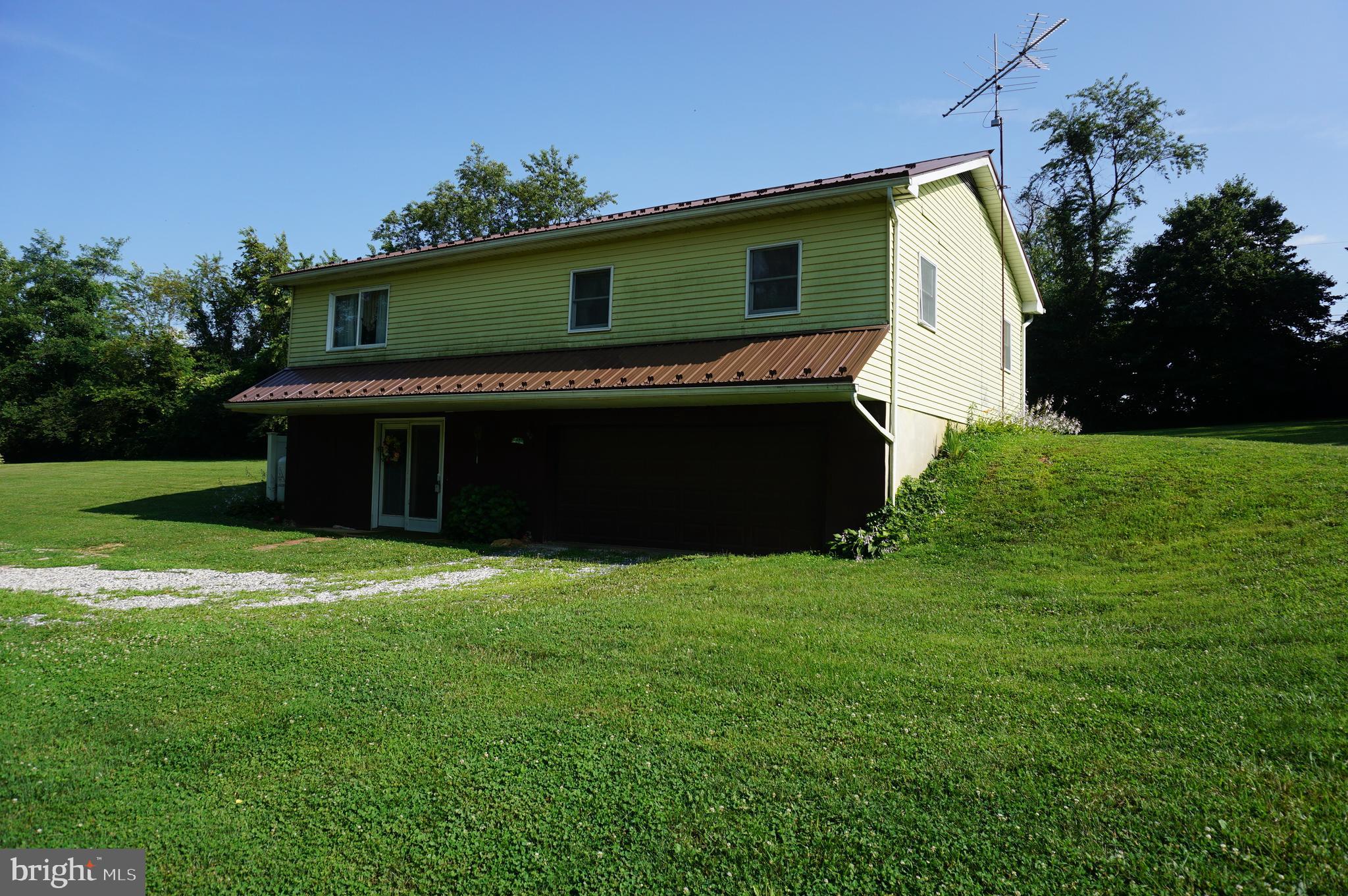 128 Church Road Airville, PA 17302 - Photo 4 of 43 Gallery Image 4
