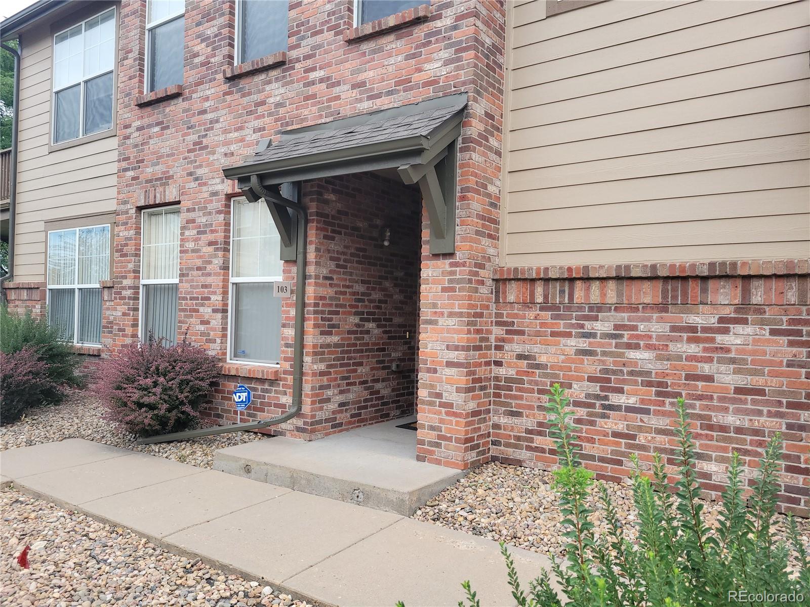 2260 South Vaughn Way, Unit 103 Aurora, CO 80014 - Photo 8 of 23