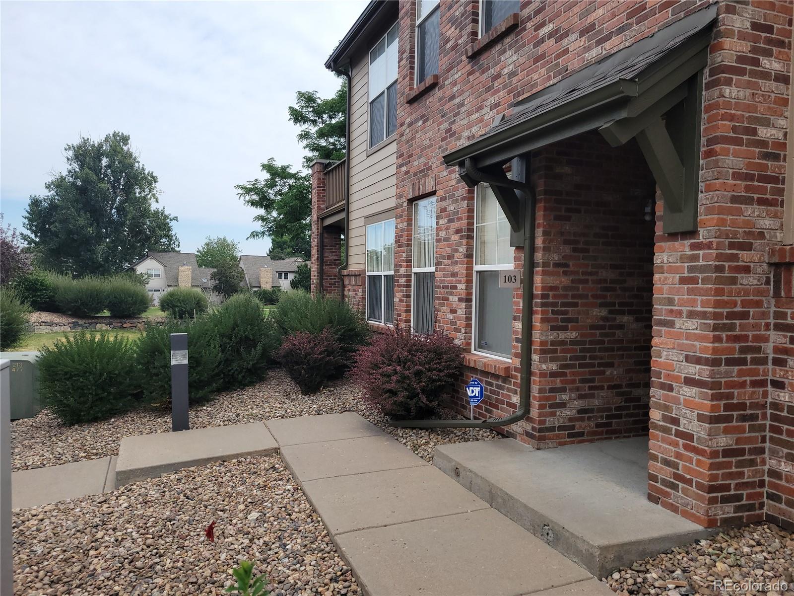 2260 South Vaughn Way, Unit 103 Aurora, CO 80014 - Photo 9 of 23