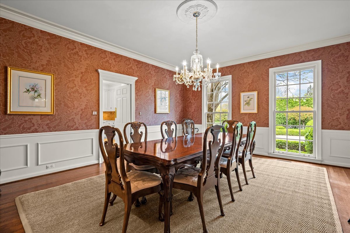 675 East Woodland Road Lake Forest, IL 60045 - Photo 12 of 54