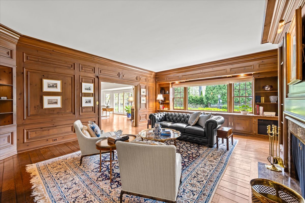 675 East Woodland Road Lake Forest, IL 60045 - Photo 16 of 54