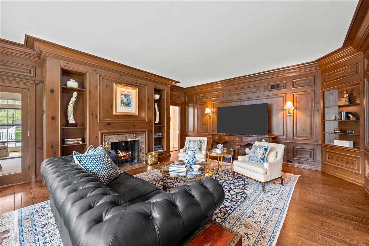 675 East Woodland Road Lake Forest, IL 60045 - Photo 19 of 54