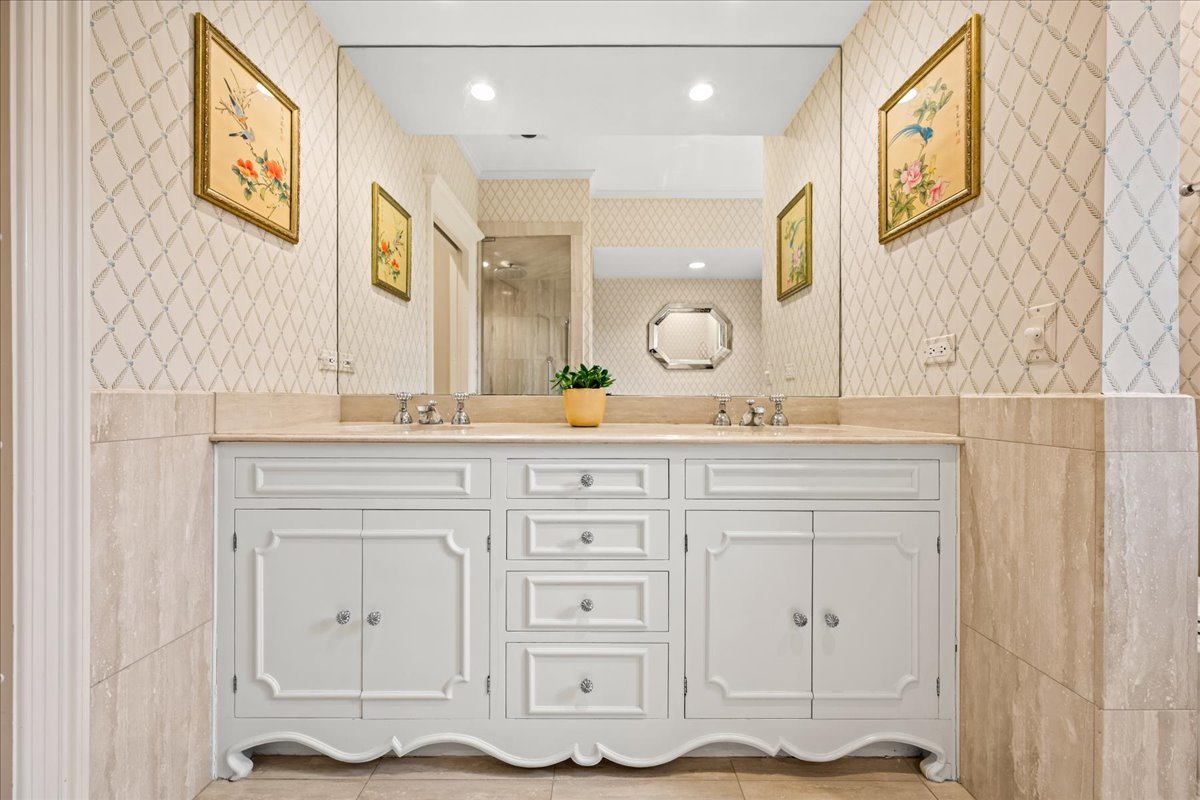 675 East Woodland Road Lake Forest, IL 60045 - Photo 24 of 54