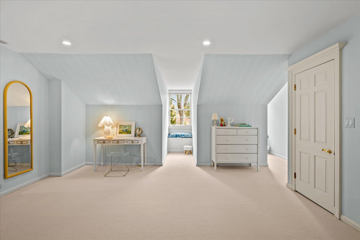 675 East Woodland Road Lake Forest, IL 60045 - Photo 29 of 54