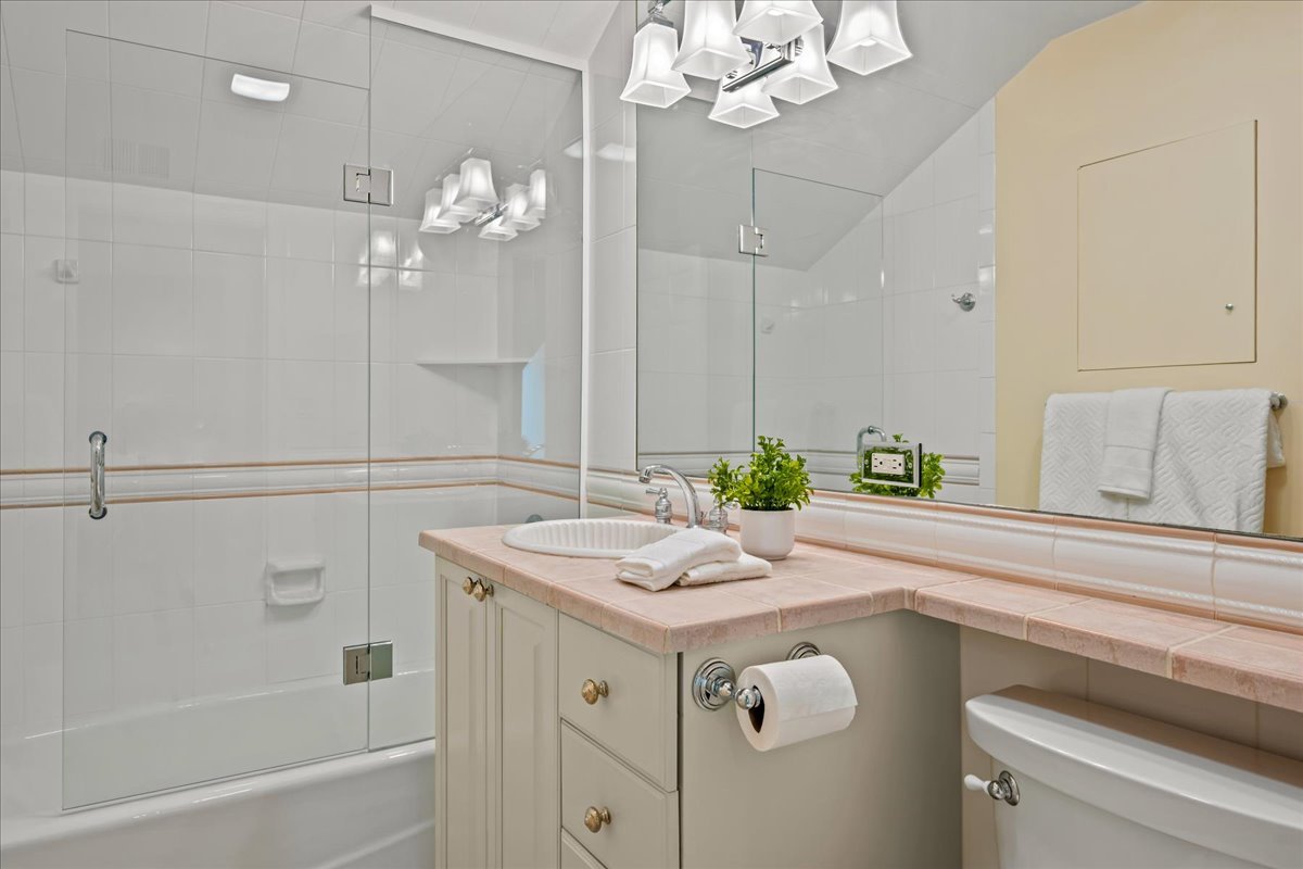 675 East Woodland Road Lake Forest, IL 60045 - Photo 31 of 54