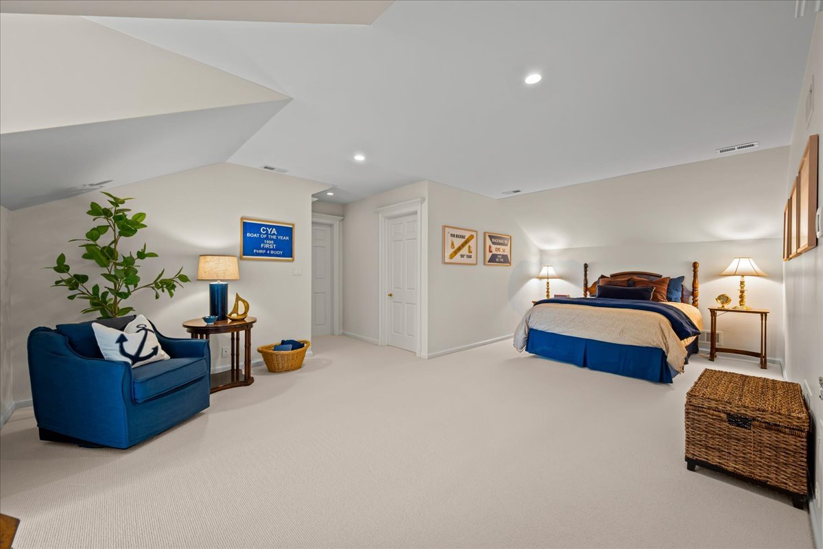 675 East Woodland Road Lake Forest, IL 60045 - Photo 32 of 54