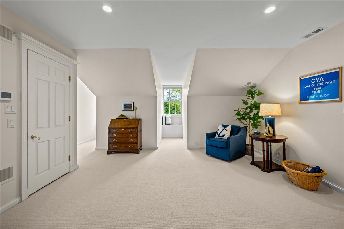 675 East Woodland Road Lake Forest, IL 60045 - Photo 34 of 54