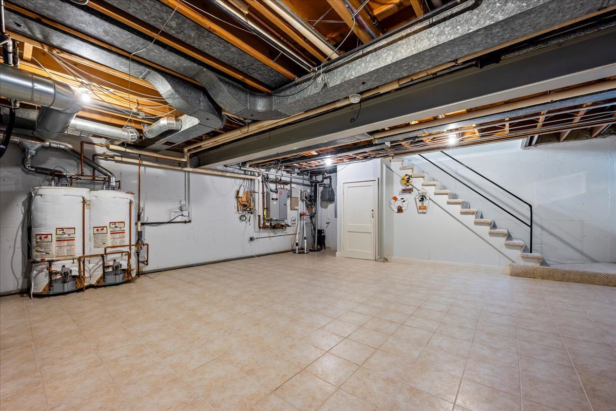 675 East Woodland Road Lake Forest, IL 60045 - Photo 41 of 54