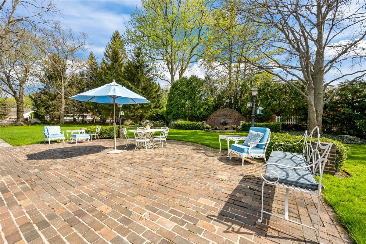 675 East Woodland Road Lake Forest, IL 60045 - Photo 42 of 54